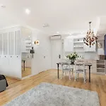 Rent Like X Deo Plaza - Old Town شقة *