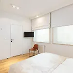 Rent Like X Deo Plaza - Old Town